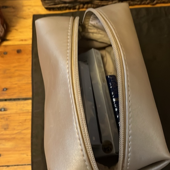 Bvlgari Make Up Case+New Stilla,Clinique,Bare Minerals Make Up Bundle - Picture 10 of 10